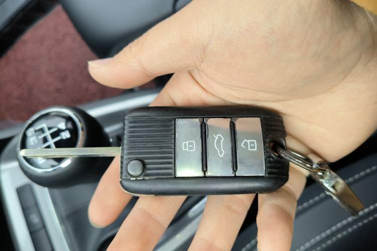 Used Roewe RX3 2018 1.6L Manual Flagship Edition
