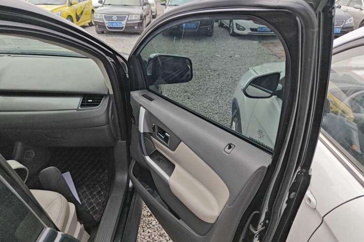 Used Ford Edge 2012 2.0T Elite Sunroof Edition
