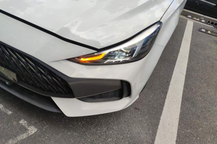 Used MG 5 2022 180 DVVT CVT Youth Luxury Edition
