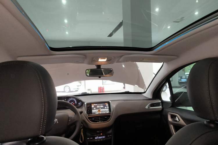 Used Peugeot 2008 2014 1.6L Automatic Fashion Edition
