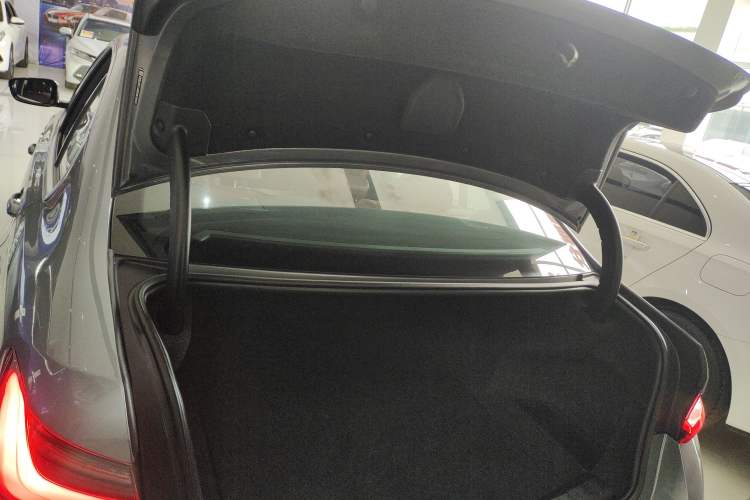 Used BMW i3 2022 eDrive 35 L