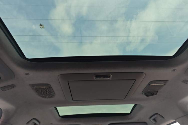 Used Zeekr 009 2022 WE Edition
