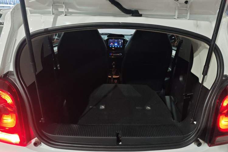 Used Roewe Clever 2022 311km QiQi BoBo Edition