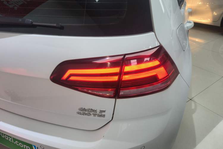 Used Volkswagen Golf 2018 230TSI Automatic Comfort Model
