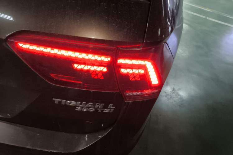 Used Volkswagen Tiguan L 2017 330TSI Automatic Two-Wheel Drive Flagship Edition
