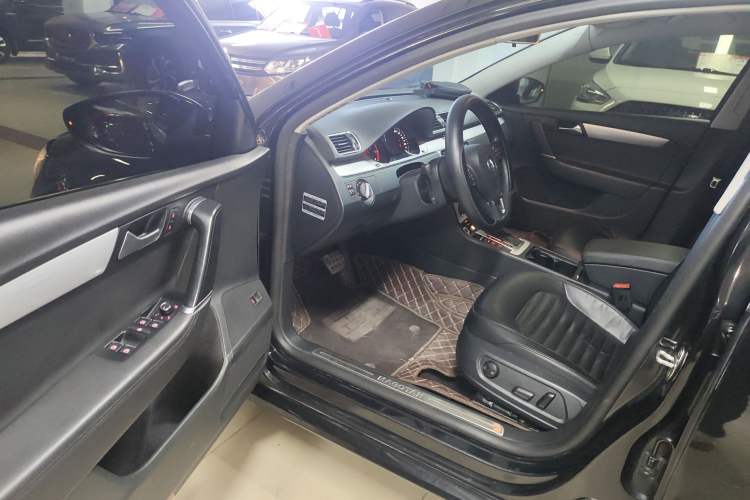 Used Volkswagen Magotan 2015 1.8TSI Advanced Model
