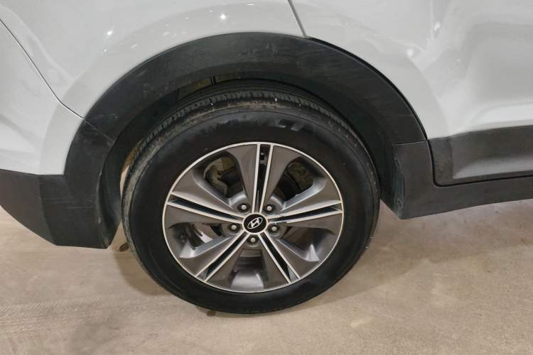 Used Hyundai ix25 2015 1.6L Automatic Two-Wheel Drive Smart GLS Trim
