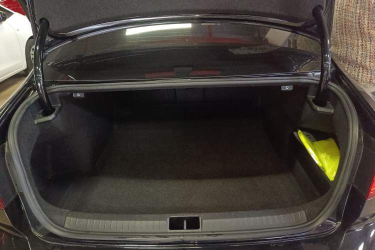 Used Volkswagen Magotan 2019 330TSI DSG Leading Model China VI Standard
