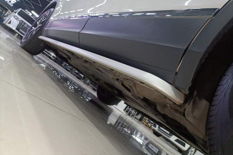 Used Volkswagen Tiguan L 2017 330TSI Automatic Two-Wheel Drive Luxury Edition
