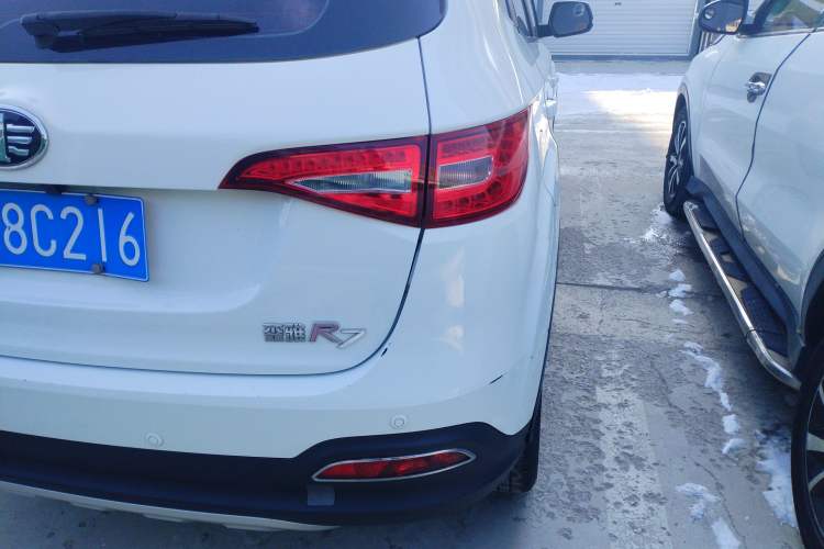 Used FAW Senya R7 2017 1.6L Automatic Smart Version
