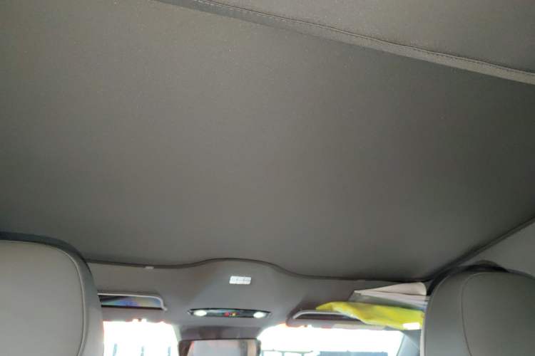 Used  E8 2024 550 km Range Rear-Drive Dragon Edition
