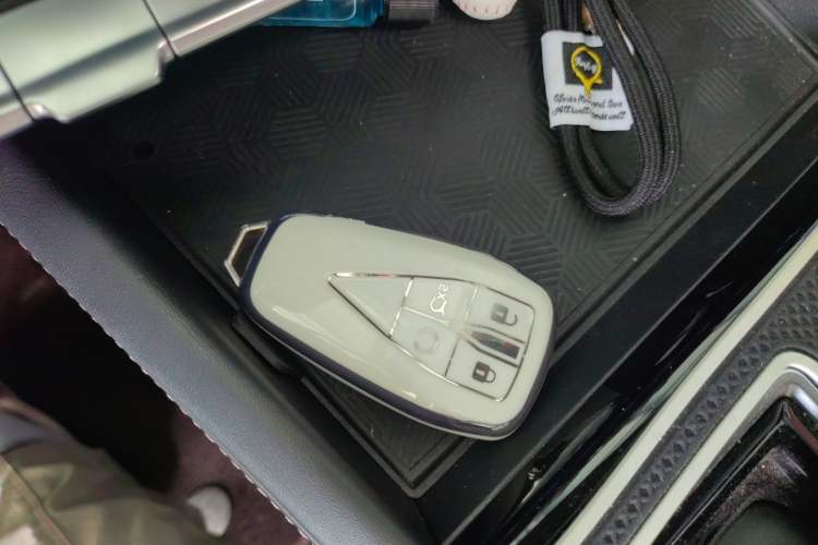 Used Changan Eado 2022 PLUS Blue Whale NE 1.4T GDI DCT Prestige Edition
