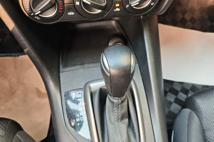 Used Mazda Mazda 3 Axela 2017 Sedan 1.5L Automatic Comfort Model Emission Standard China V
