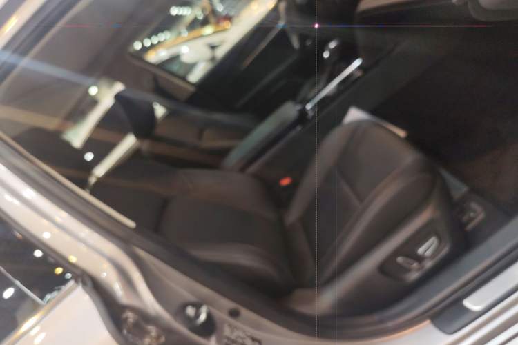 Used Toyota Camry 2024 Dual-Motor 2.0 HGVP Luxury Edition