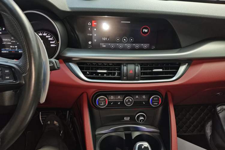 Used Alfa Romeo Stelvio 2020 2.0T 280HP Luxury Sports Edition