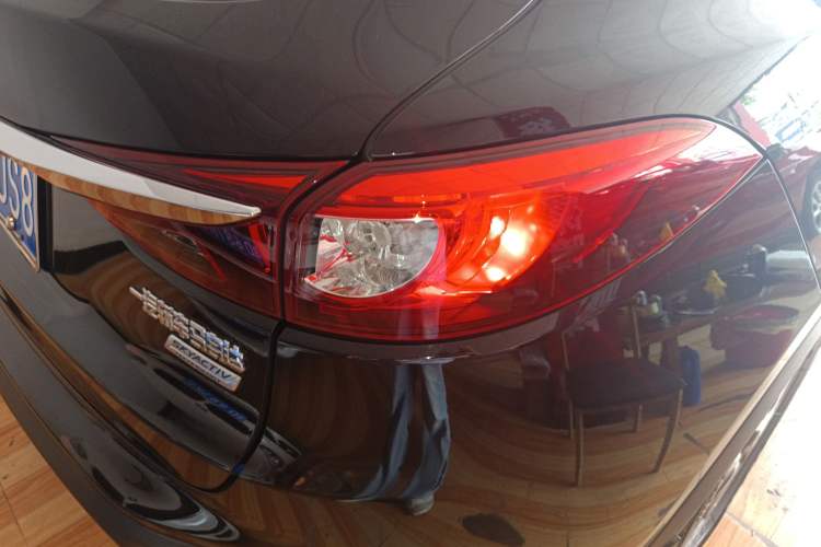 Used Mazda CX-4 2018 2.0L Automatic Two-Wheel Drive Blue Sky Premium Upgrade Version China V Standard
