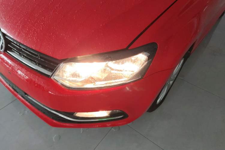 Used Volkswagen Polo 2014 1.6L Automatic Comfort Edition