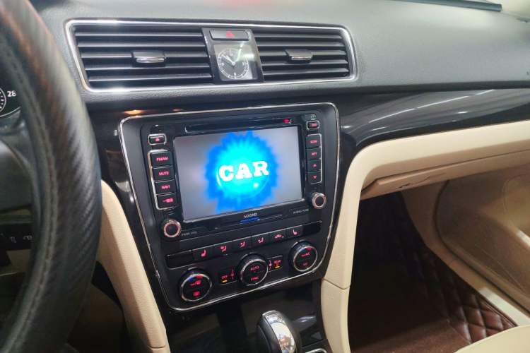 Used Volkswagen Passat 2014 1.8TSI DSG Prestige Navigation Edition
