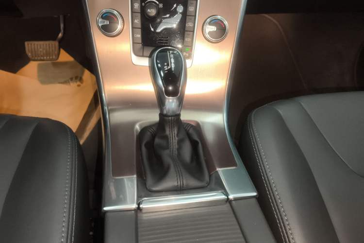 Used Volvo XC60 2017 T5 Smart Upgrade Edition
