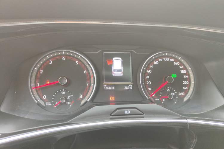 Used Volkswagen Tayron 2019 330TSI Two-Wheel-Drive Luxury Version China V Emission Standard
