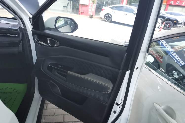 Used Baojun RM-5 2019 1.5T CVT Elite Version with 24-Hour Online Service 7 Seats
