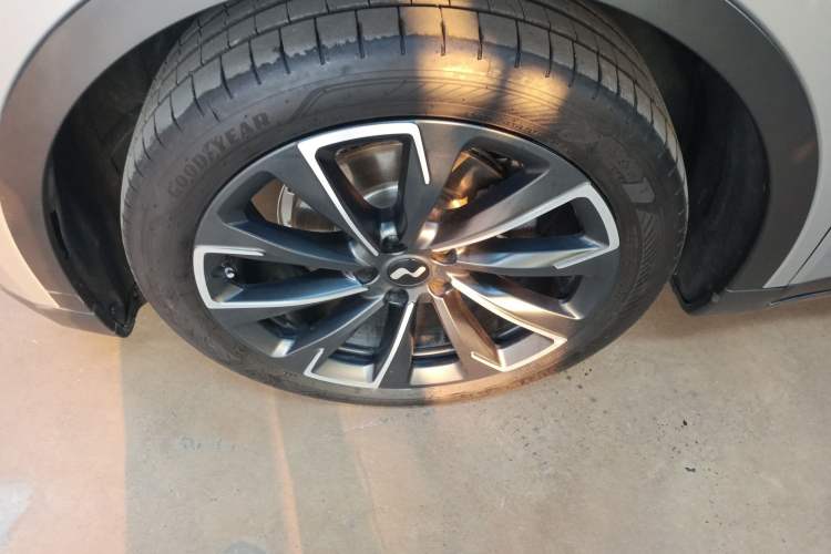 Used ONVO L60 2024 60 kWh All-Wheel Drive
