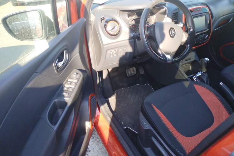 Used Renault Captur 2015 1.2T Automatic Comfort Edition

