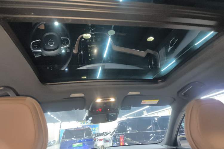 Used Volvo XC60 2021 T5 4x4 Smart Luxury Edition
