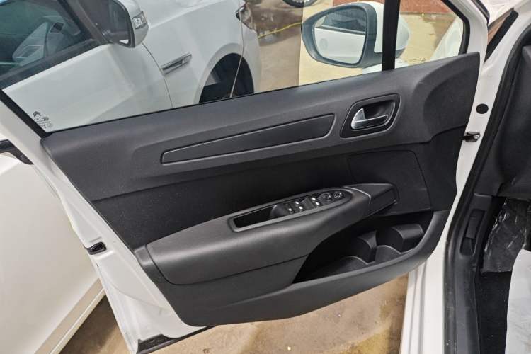 Used Citroen C4 Sega 2018 1.6L Automatic Comfort Model
