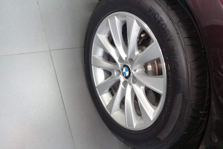 Used BMW 5 Series GT 2015 528i Leading Model
