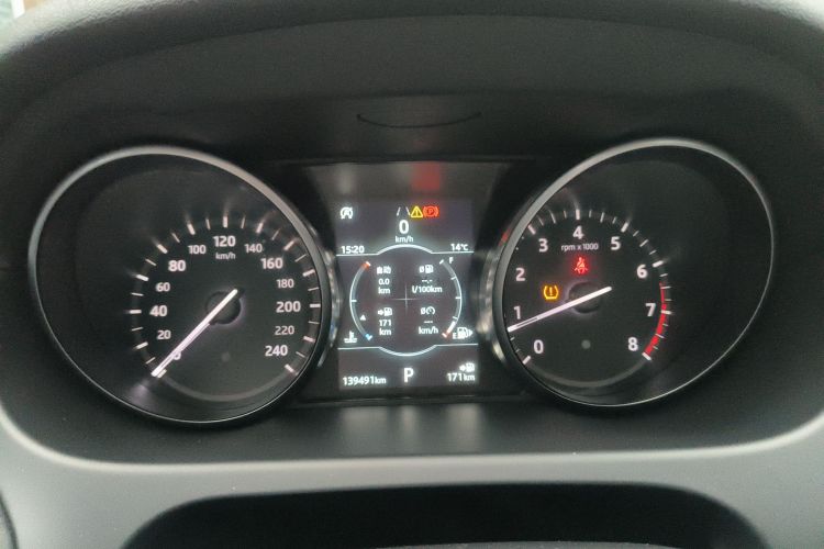 Used Land Rover Discovery Sport 2019 240 PS PURE Edition China VI Standard
