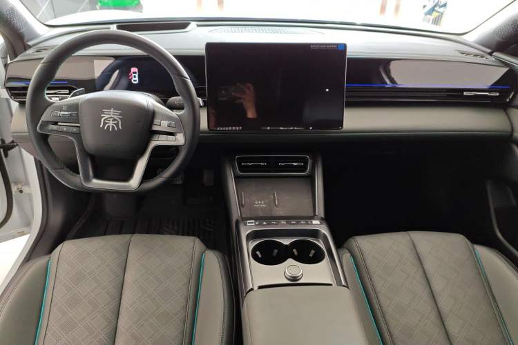 Used BYD Qin L 2025 EV 545KM Cloud Suspension Edition
