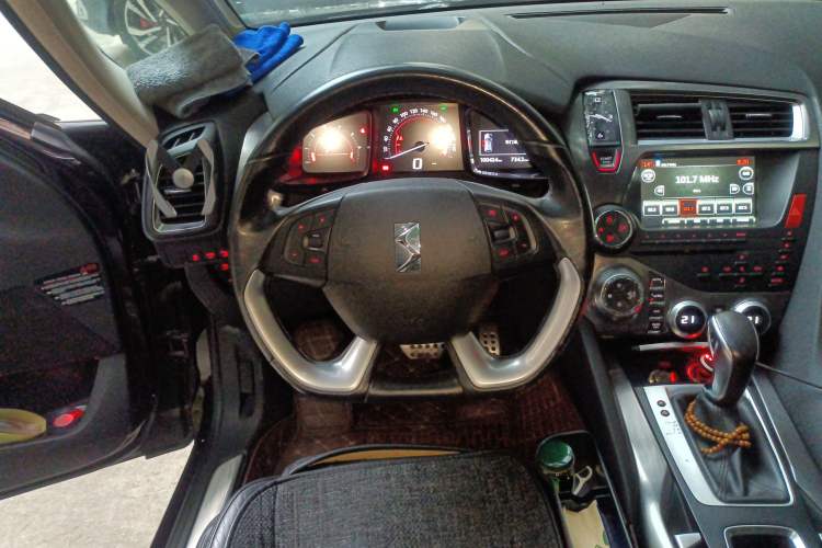 Used  5 2013 1.6T Luxury Edition THP200