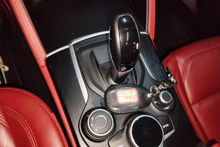 Used Alfa Romeo Stelvio 2017 2.0T 280HP Luxury Edition