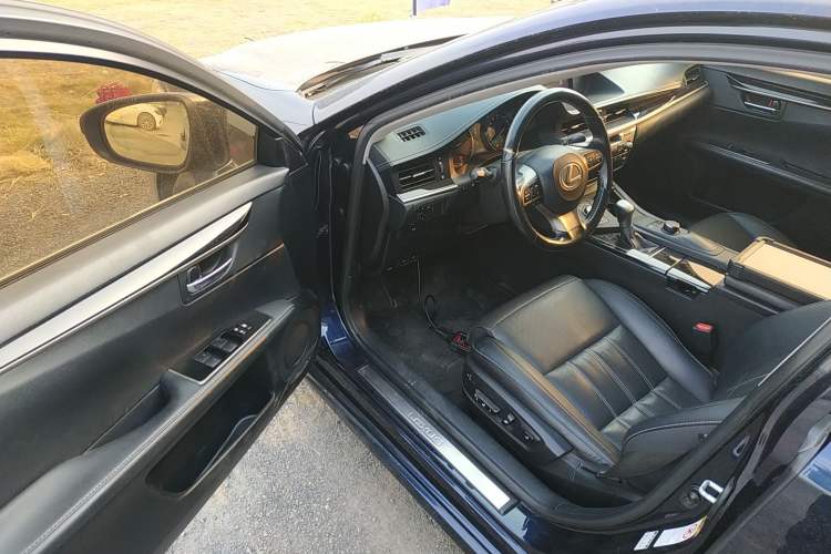 Used Lexus ES 2015 200 Elite Edition
