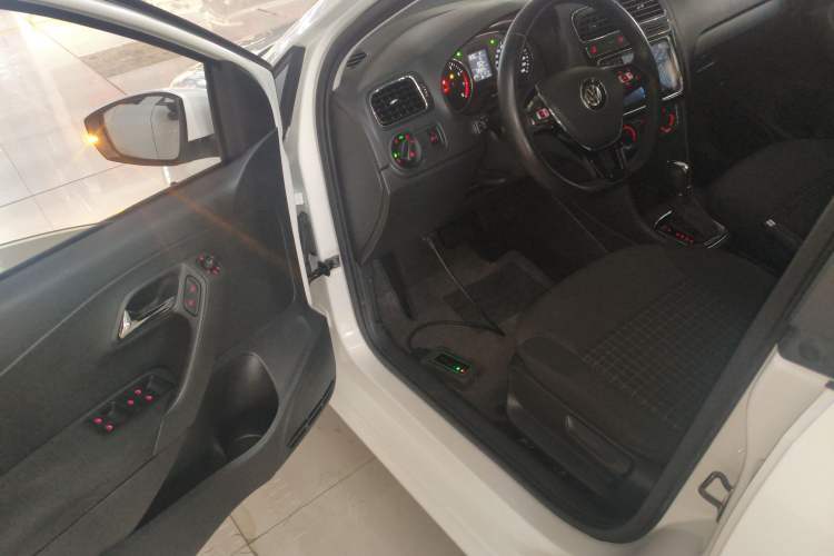 Used Volkswagen Polo 2018 1.5L Automatic Enjoyment Model
