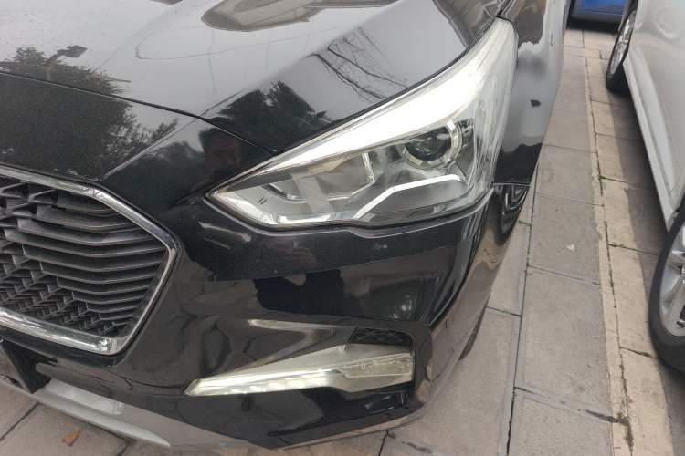 Used Haval M6 2017 1.5T Automatic Two-Wheel Drive Elite Model