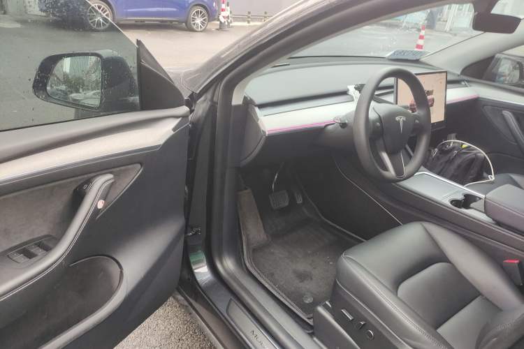 Used Tesla Model Y 2024 Rear-Wheel-Drive Version
