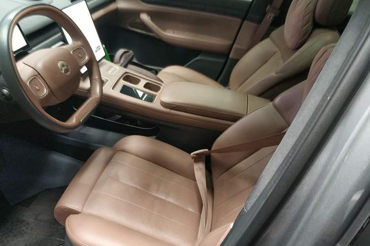 Used Nio ES8 2024 75 kWh Executive Edition