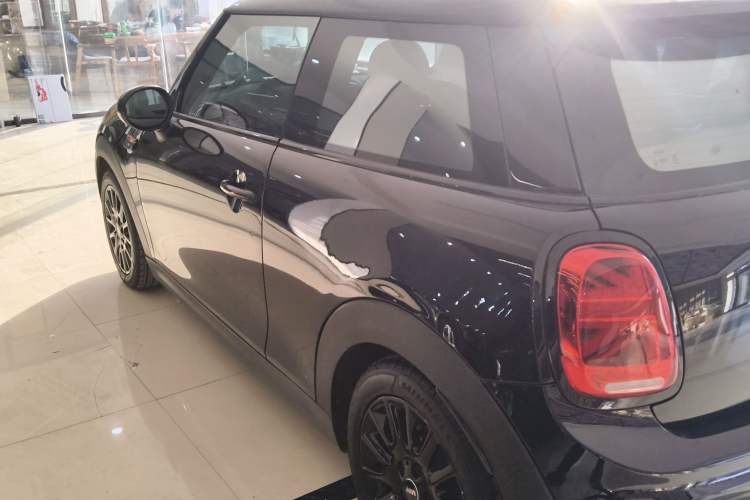 Used  MINI 2016 1.2T ONE Pioneer Edition
