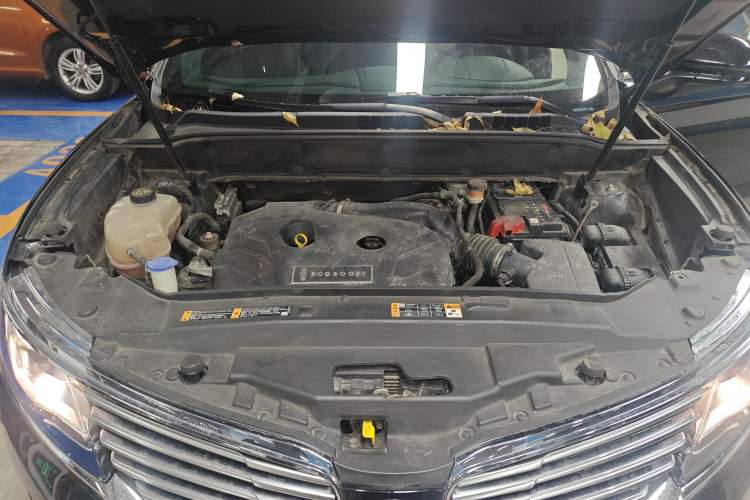 Used Lincoln MKX 2015 2.0T Two-Wheel Drive Deluxe Edition
