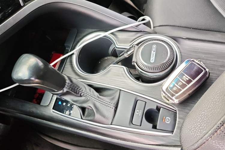 Used Toyota Camry 2021 2.0G Luxury Edition
