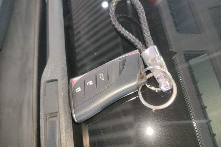 Used Lexus ES 2020 200 Excellence Edition
