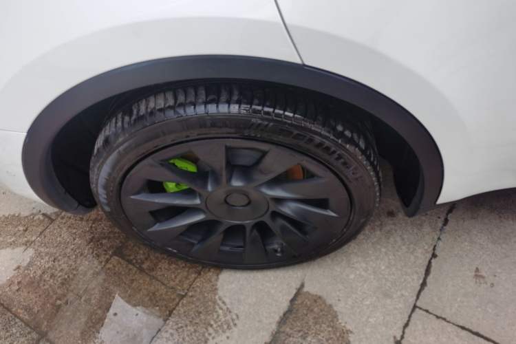 Used Tesla Model Y 2021 Long-Range All-Wheel-Drive Version 3D7