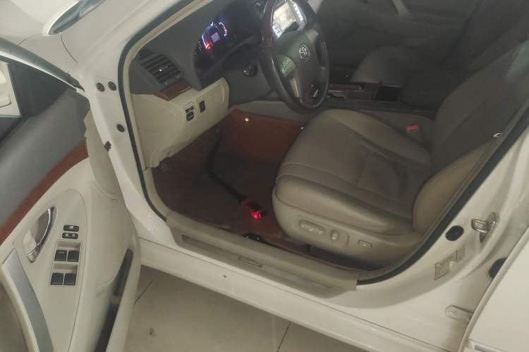 Used Toyota Camry 2013 200G Classic Luxury Edition