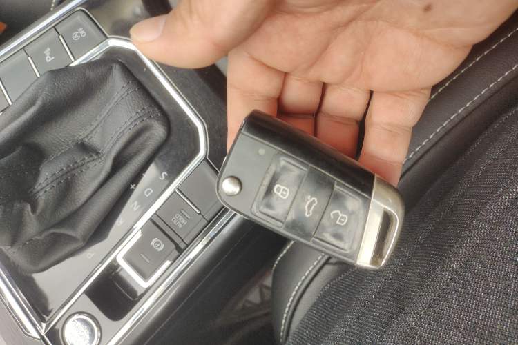 Used Volkswagen Passat 2017 330TSI DSG Luxury Edition
