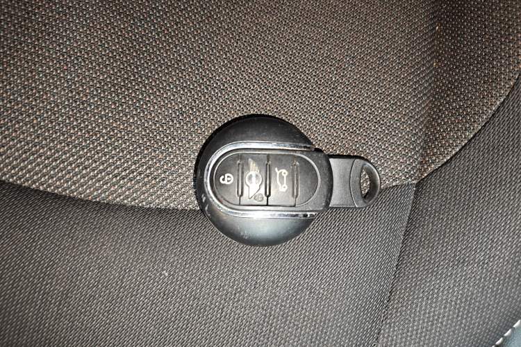 Used  MINI 2016 1.5T COOPER
