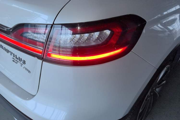 Used Lincoln Nautilus 2021 2.7T Four-Wheel Drive Prestige Edition