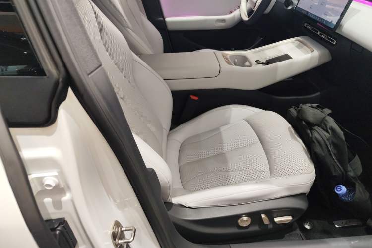 Used XPeng P7+ 2025 Ultra-Long Range Max Flagship Edition
