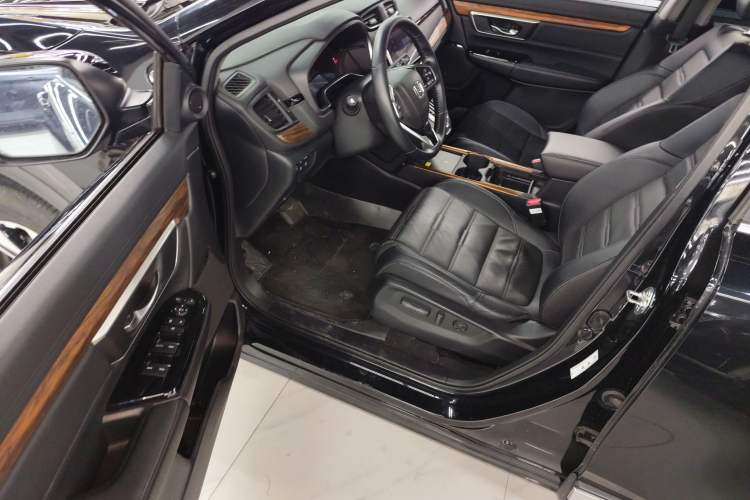 Used Honda CR-V 2021 240TURBO CVT 2WD Fashion Edition
